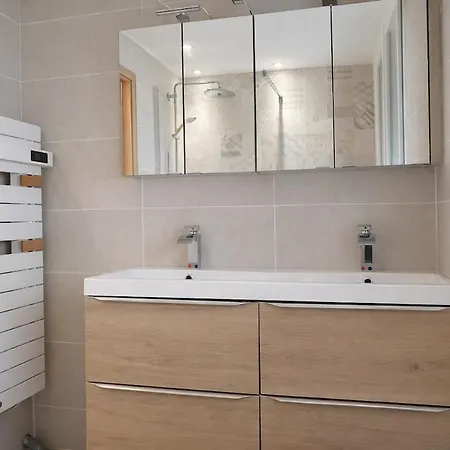 Breathtaking Sea View - Bright 2-bedroom With Balcony